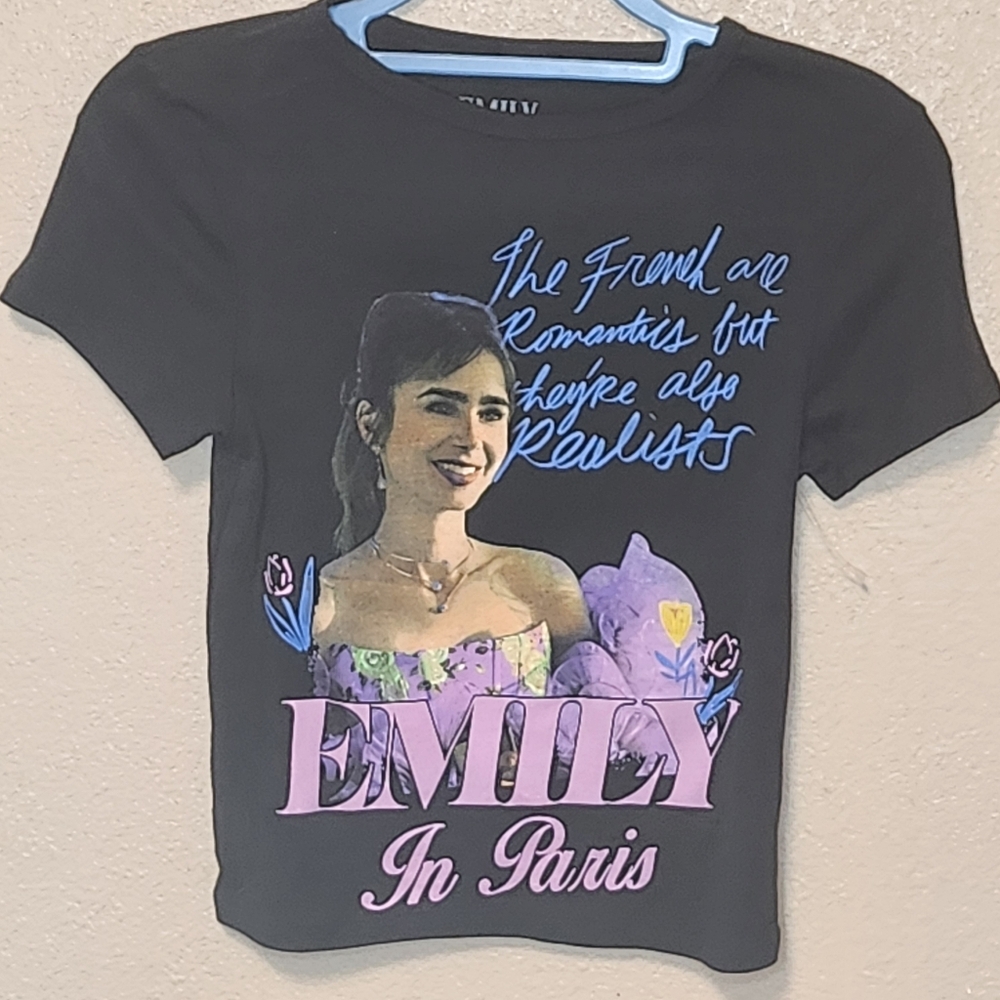 Emily In Paris Juniors Black T-Shirt with Graphic Design Size S NWOT